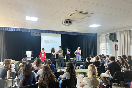 Juventud Lleva Cabo P Ldoras Informativas Del Aula Joven Con El Taller