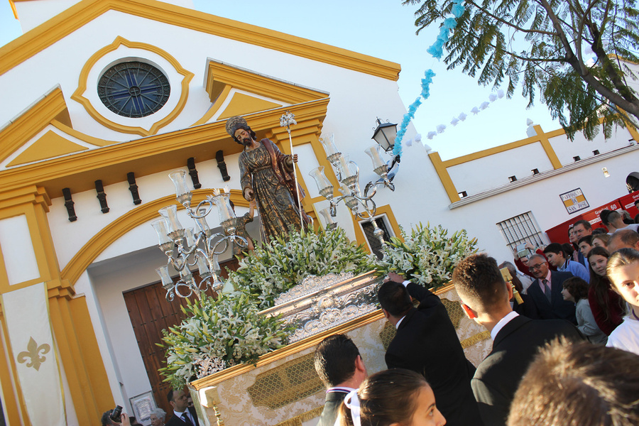 El Patrón procesiona esplendoroso por las calles de San José