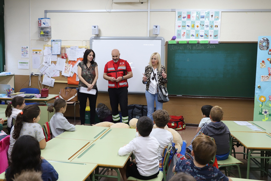 El alumnado de segundo de primaria recibe formación en primeros auxilios