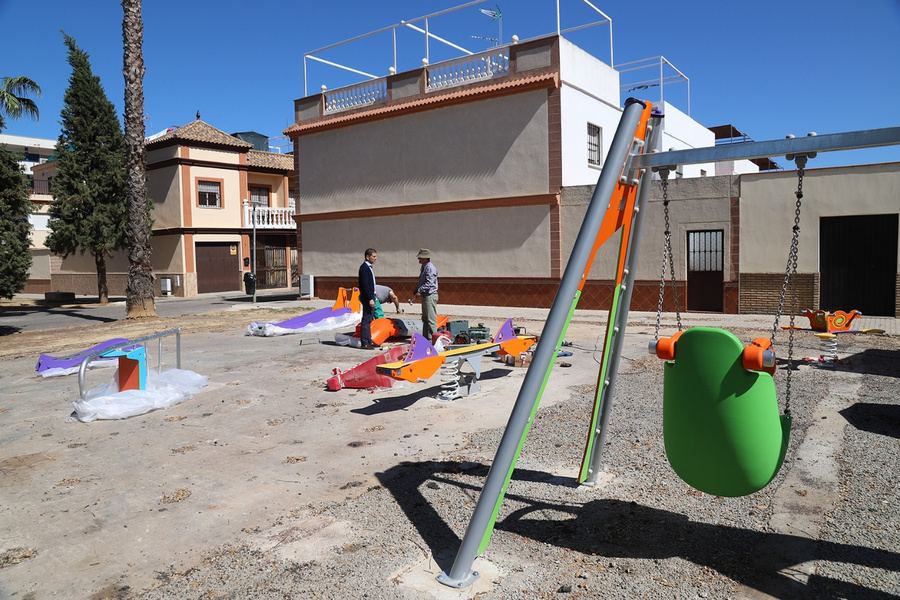 Remodelación de la zona de juegos infantiles del parque Avenida Jardín de las Delicias