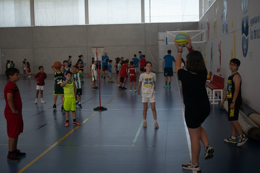 Más de 100 niños y niñas en el I Torneo Escolar de Baloncesto