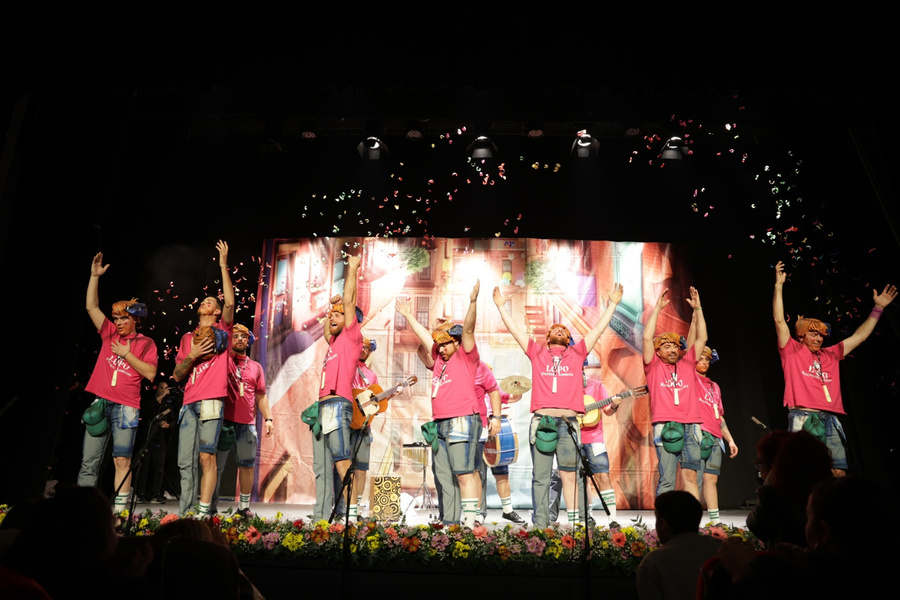 ‘La Fiesta’ y ‘Los Disléxicos’, primeros premios del Carnaval de La Rinconada