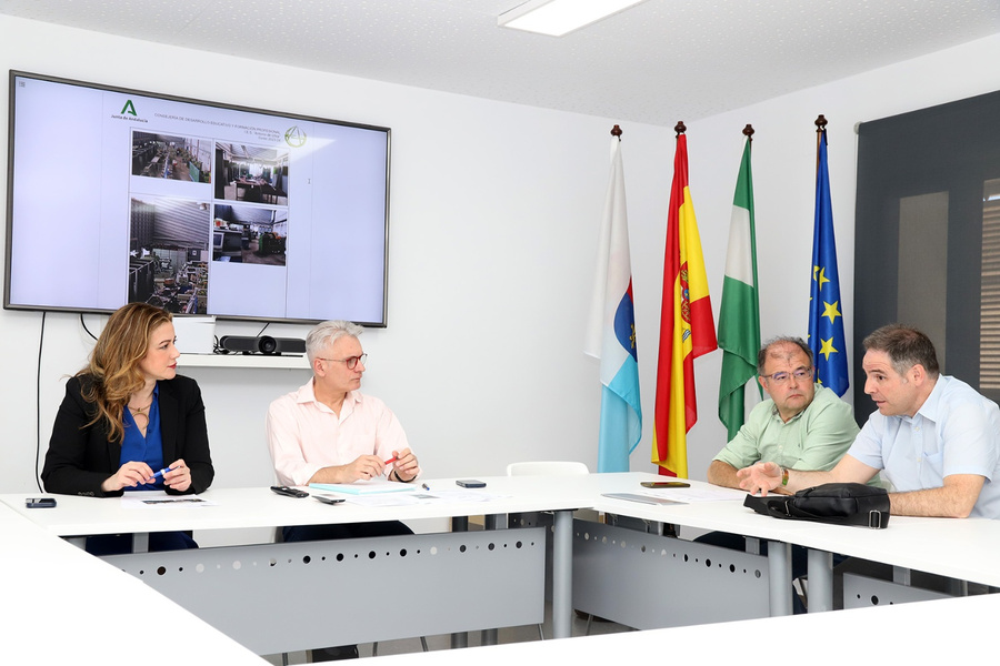 El Ayuntamiento muestra su apoyo al IES Antonio de Ulloa en su demanda de construcción de una nave de Fabricación Mecánica tras siete años de espera