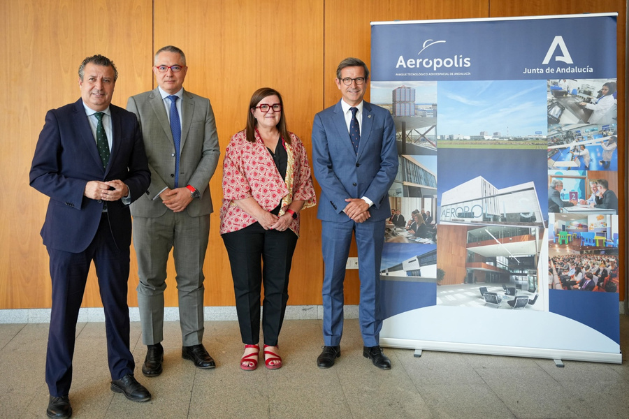 Javier Fernández reitera la necesidad de la ampliación de Aerópolis 2 para facilitar la instalación de nuevas empresas aeroespaciales
