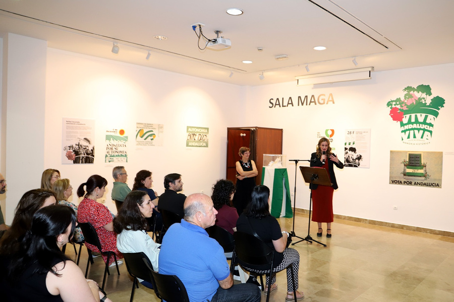 La Sala Maga acoge la exposición ‘¡Viva Andalucía viva!’ realizada por alumnado de los institutos San José y Carmen Laffón