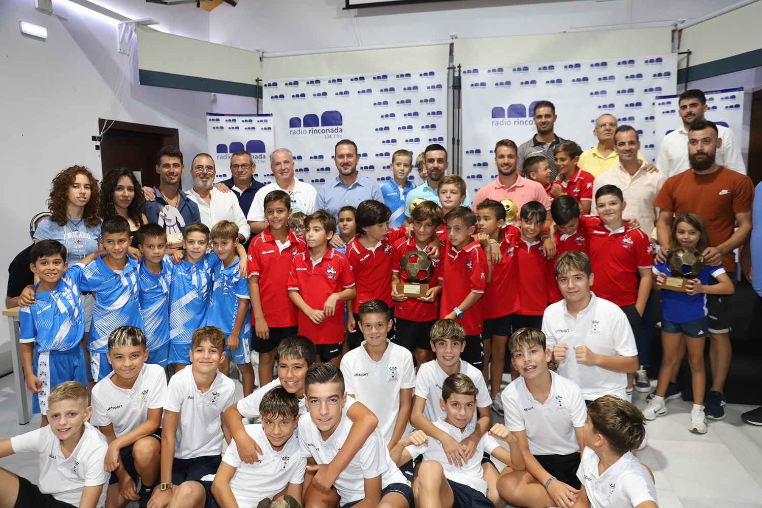 Homenaje radiofónico a los deportistas más destacados de la temporada