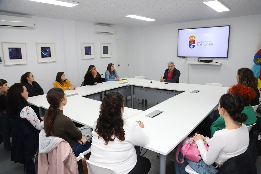 La apuesta educativa de La Rinconada crece hasta las diez cuidadoras de Segundo Ciclo de Infantil