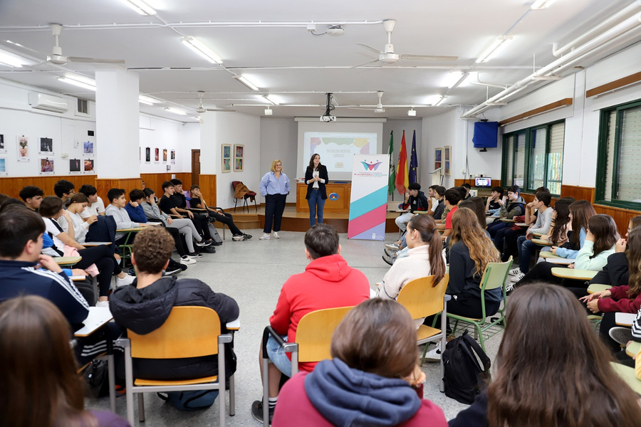 Alrededor de 300 alumnos reciben formación básica sobre salud mental