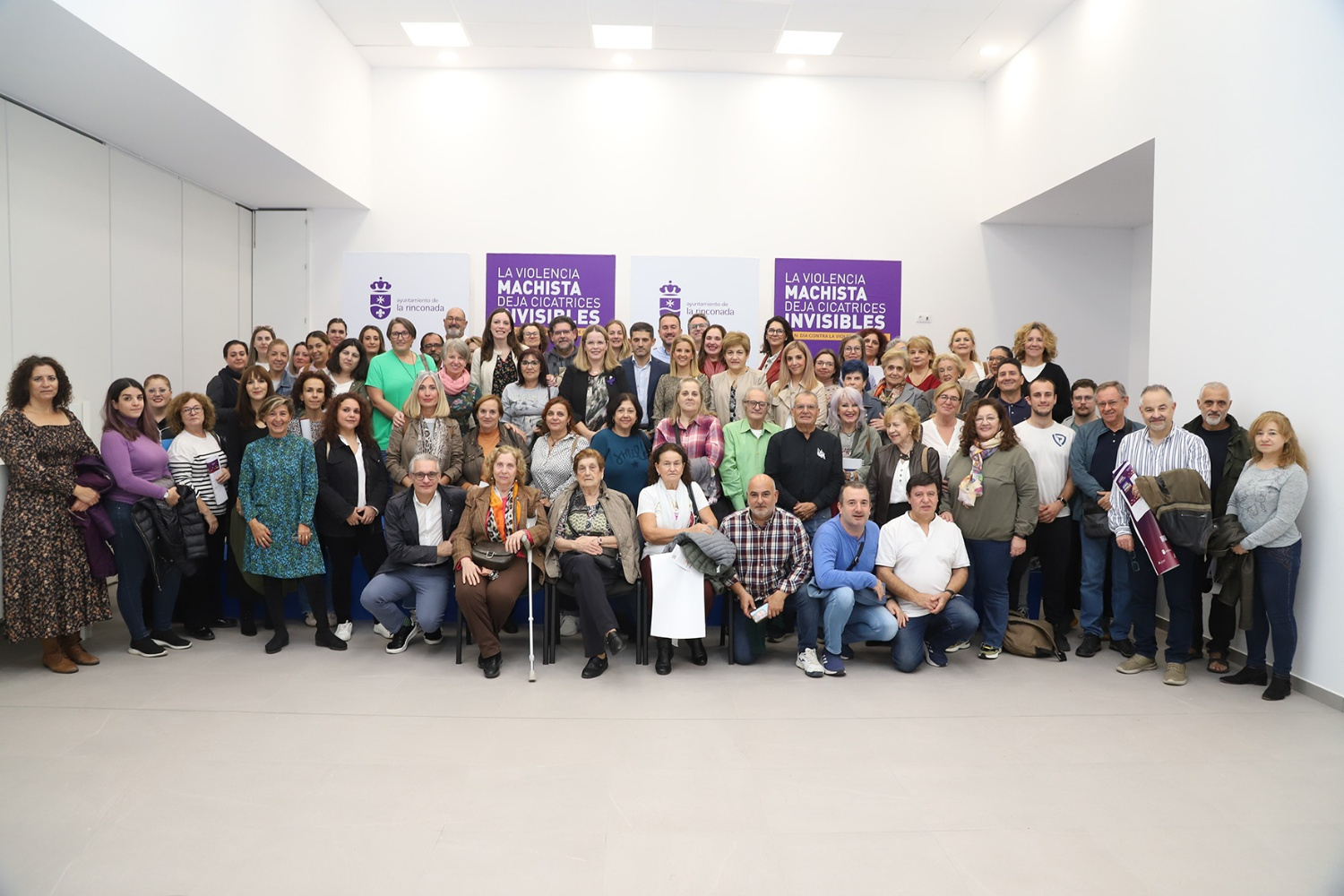 55 colectivos de La Rinconada conocen y apoyan la campaña del 25N del área de Igualdad