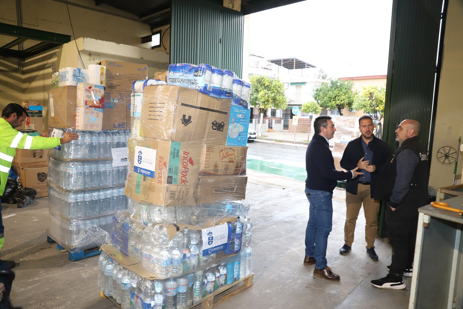 Parte a Valencia el segundo camión de ayuda del municipio