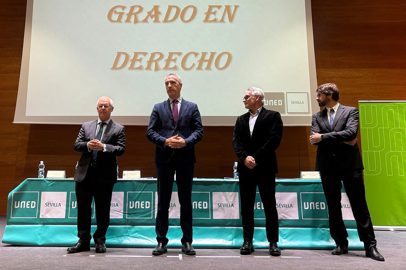 Antonio Marín acude al acto de inicio del curso académico de la UNED