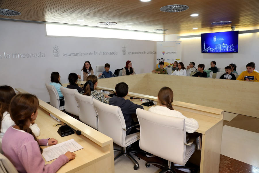 Los plenos infantiles ponen el foco en la salud, el medio ambiente y la igualdad