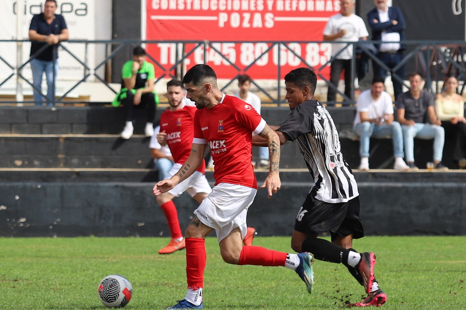 Francis se retira del fútbol